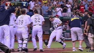 Longoria belts a walkoff homer to win it [upl. by Atinehs835]