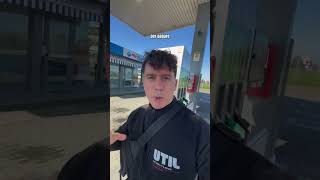 IL MODO MIGLIORE PER FARE BENZINA viralvideo petrol tutorial [upl. by Reisfield]