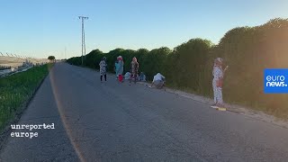 Trabalhadores invisíveis o custo humano de uma produção agrícola de baixo custo [upl. by Srednas]