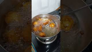 हल्का फुल्का मैसूर बोंडा रेसिपी  Mysore Bonda Recipe [upl. by Eneli188]