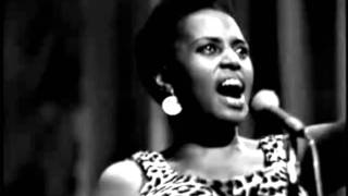 jolinkomoMiriam Makeba  live in paris [upl. by Mahoney904]