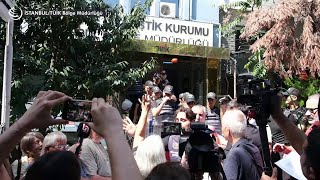 Emekli Meclisinden protesto TÜİK binasına domates fırlatıldı [upl. by Pachton136]