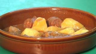 Patatas a la riojana  Rioja style potatoes [upl. by Rolfston]