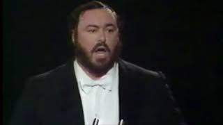 Pavarotti  quotTorna A Surrientoquot w the Las Vegas Symphony Orchestra 1984 [upl. by Moira406]