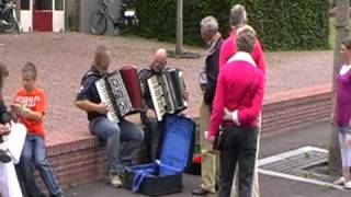 Accordeonmuziek op het grachtenfestival van Meppel [upl. by Coray945]