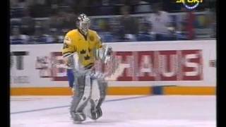 Hockey vm 2003  Sverige mot Finland [upl. by Rebmik]