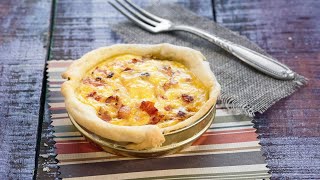 Recette  Mini quiche lorraine [upl. by Amelita]