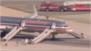 LAX Emergency Landing w LIVE ATC HIRES American Airlines Boeing 757 [upl. by Elehcor]