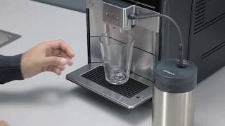 How to Hoe reinig je automatisch het melksysteem van de Siemens EQ6 plus espressomachine [upl. by Nairahcaz]