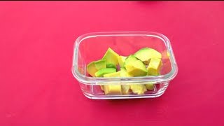 Eine Avocado richtig essen  so gehts [upl. by Hillel]