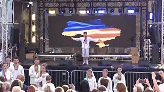 MEZHEBYTSKIY ARTEM – Заспиваймо писню за Украину – Live Cologne UkraineTag 2024 [upl. by Assetan303]