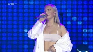 Anne Marie quotRockabyequot Clean Bandit LIVE at SWR3 New Pop Festival 2017 [upl. by Langille209]