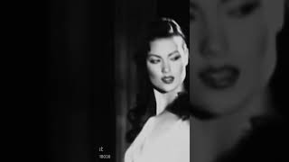 Shalom Harlow [upl. by Rollin31]