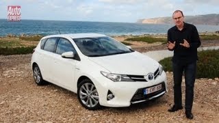 Toyota Auris review  Auto Express [upl. by Barri]