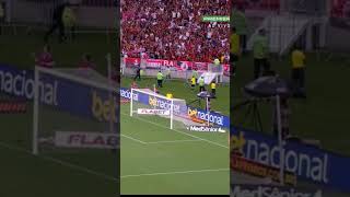 Gabi gol faz seu gol mas esta em posição irregular [upl. by Enomes]