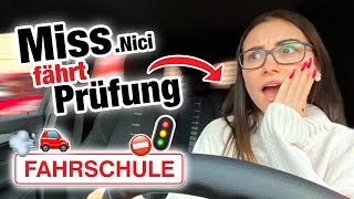 Praktische Führerscheinprüfung mit MissNici 🚘  Fischer Academy [upl. by Pinkerton79]