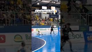 Que pintura 🤯 futsal prfutsal futsalprofissional futsalindonesia futsalbr golaco golaço [upl. by Thilda126]