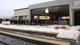 Oakbrook Apple Store Grand ReOpening 11114 [upl. by Morgana643]