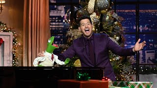 Michael Bublé  quotJingle Bellsquot w Kermit The Frog Christmas in the City [upl. by Akcemat]