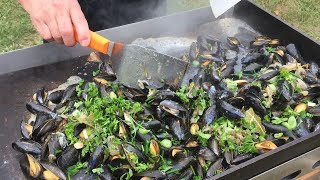 Moules de bouchot à la plancha Style marinière [upl. by Platt]