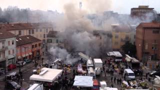 Esplosione furgonerosticceria a Guastalla [upl. by Carroll]