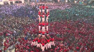 Castellers de Barcelona 4d9f  Concurs de Castells de Tarragona  5102014 [upl. by Armmat88]