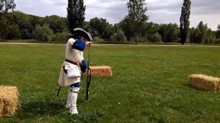 Pedersoli Brown Bess Musket Loading and firing 1 shot in 19 seconds  Miquelets de Catalunya [upl. by Adyan643]