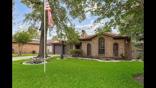 206 Blackwater Lane  Houston Real Estate [upl. by Akeirahs989]