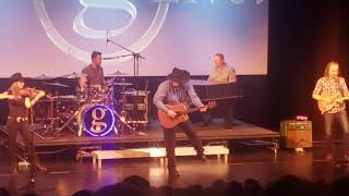 Garth Brooks tribute band quotthe thunder rollsquot with extra verse [upl. by Osber508]