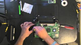 ASUS EEEPC 701SD take apart video disassemble how to open disassembly [upl. by Campman]