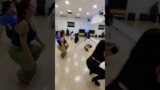 Aula de Stiletto com a professora Amanda Louzada dança danca stiletto [upl. by Ahsasal]