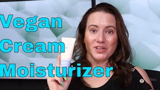 HOLIKA HOLIKA 💜💚💛 Less On Skin PantheBible Vegan Cream Moisturizer Review and How to Use [upl. by Reviere]