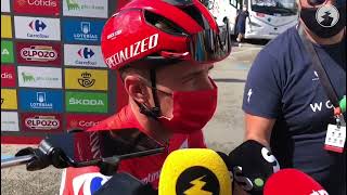 Remco Evenepoel voor het eerst leider in Vuelta quotDoel is trui te houden tot tijdritquot  WIELERFLITS [upl. by Lanza13]