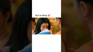 Ruhi ne pehli baar apne baby ko gode main liya hai yrkkh serial [upl. by Gabriello136]