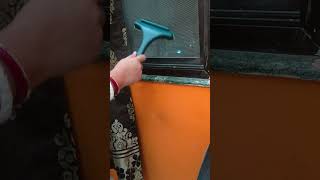 Mesh cleaner se window cleaning without any hassle momlife meesho cleaning amazingproduct [upl. by Lyman]