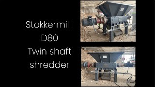 D80  Schredder met dubbele as voor houtafval  STOKKERMILL [upl. by Lemahs109]