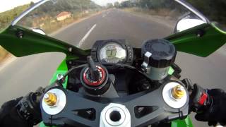 Kawasaki zx10r 2005 50200 kmh [upl. by Mulloy]