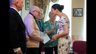 Pregnant Meghan Markle spreads Christmas joy at care home [upl. by Aubreir]