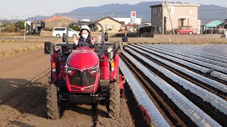 「動画で伝えるスマート農業！」（直進アシストトラクタ＋GPS車速連動施肥機） [upl. by Etteiram]