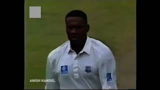 Ian Bishop bowls beamer Sachin replied with 4 fours in the next over 🤯😳 [upl. by Sallad]