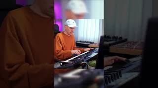 Making a Chill Soulful Beat With GFunk Bass Ableton Live Komplete Kontrol [upl. by Acnaiv516]