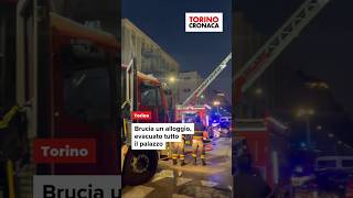 Brucia un alloggio evacuato tutto il palazzo [upl. by Jasmine]