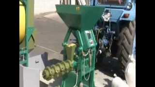 Extruder BRONTO E250 Soya drive by tractor wmv [upl. by Greggory]