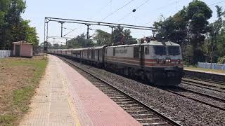 19259 Kochuveli Bhavnagar Express Skipping Karmali Railway Station And Slowing Down For TSR [upl. by Louls]