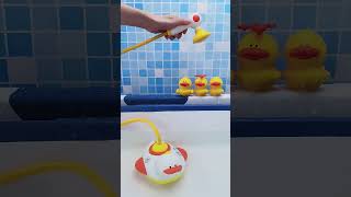 Electric Floating Spray Water Cartoon Waterproof Plastic Duck New Baby Bath Toys [upl. by Akem]