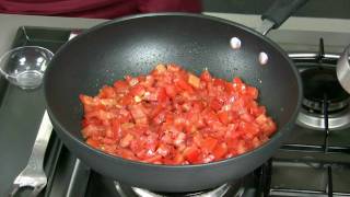 Spaghetti al pomodoro fresco e basilico [upl. by Theurich]