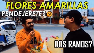 Joven compra dos ramos de flores amarillas para regalar por inicio de la primavera [upl. by Einnos]