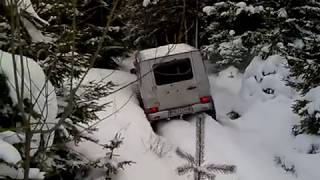 Off Road Mercedes G 300 Turbo Diesel in Snow 奔驰G级越野雪 [upl. by Tumer348]