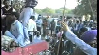 Chamkila and Amarjot  Yaar Ne Gali Cho Langhna  LIVE  6121987 [upl. by Iffar]