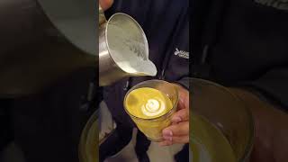 Coffee making coffeeart coffee latteart barista videos videoviral café barista shorts [upl. by Bledsoe857]